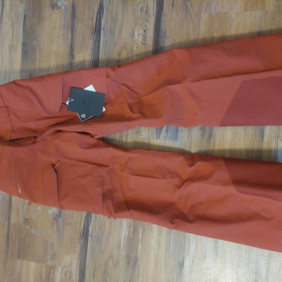 (BRAND NEW) Arc'teryx Sabre Goretex Ski & Board Pants - Picture 6 of 10